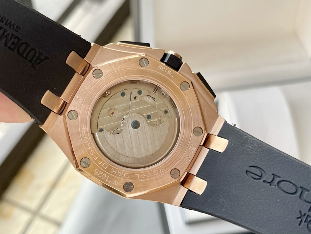 750 爱彼-Audemars Piguet 皇家橡树离岸型系列