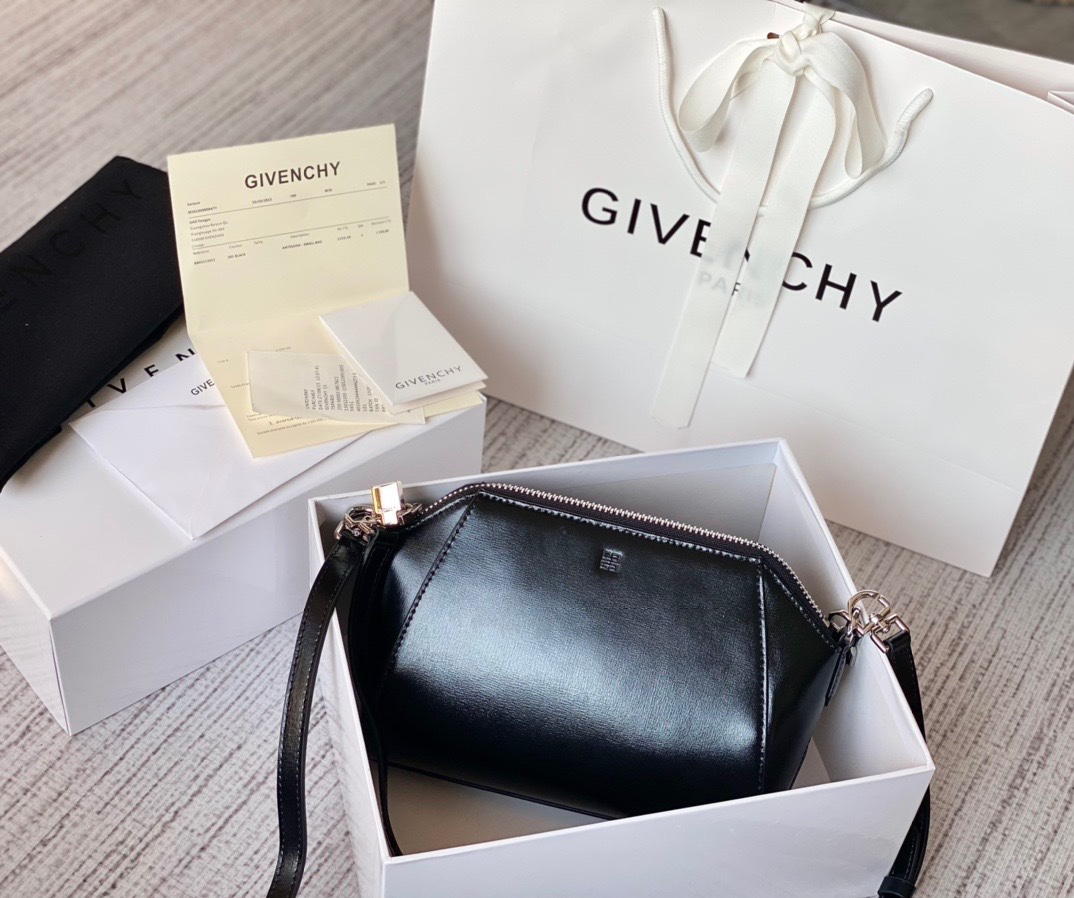 顶级原单Givenchy纪梵希！XSAntigona腋下包法国原厂box牛皮超级实用款️肩背️斜挂2条肩