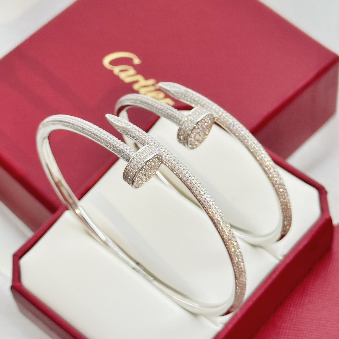 👑首选🎁 卡地亚满钻 Cartier 情侣 钉子手镯😍手工镶嵌500颗顶级进口八心八箭钻石 11定制 专