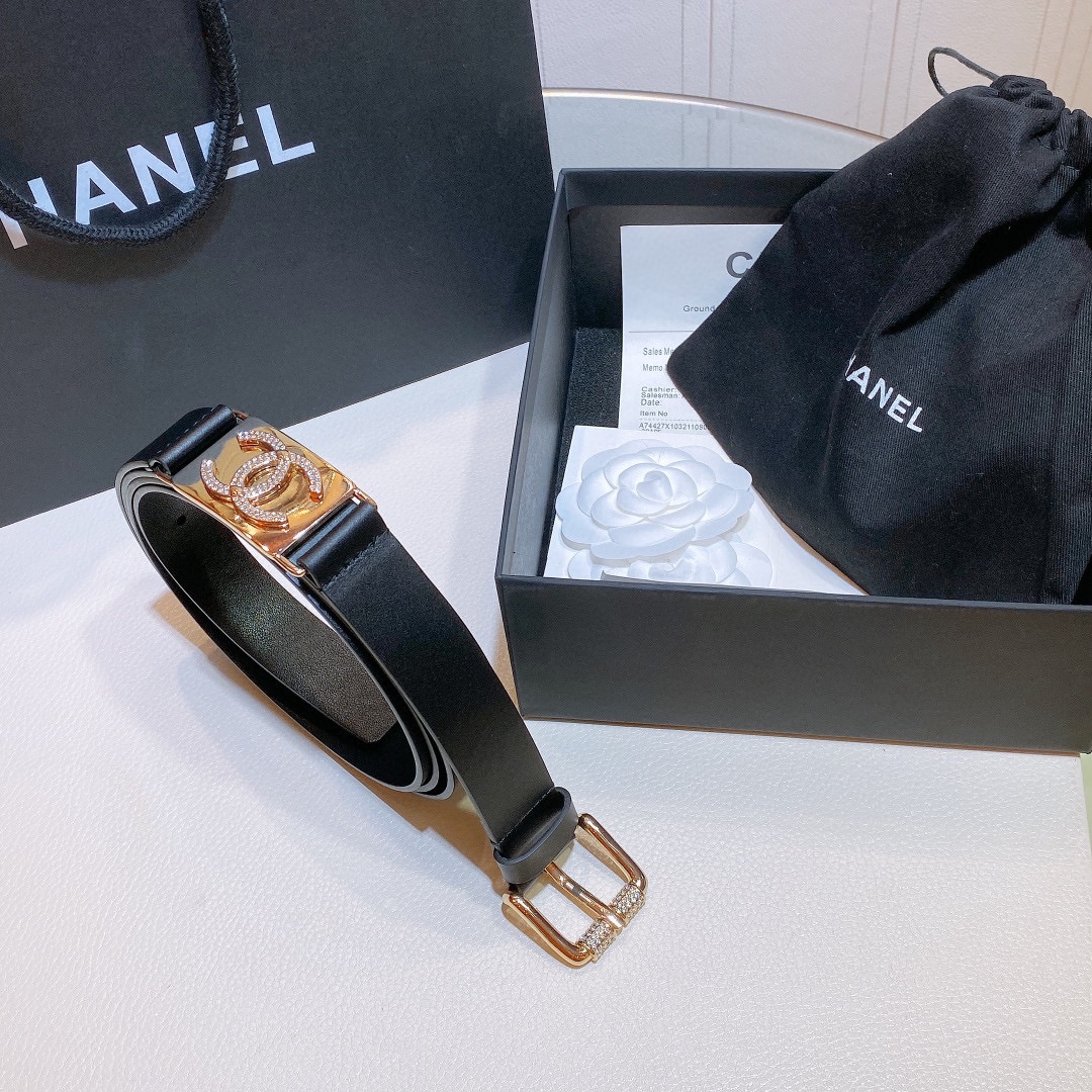  - hanel #本季新品 小牛皮、金色金属、银色金属与水钻，3.0mm精品 
码数s =155cm总