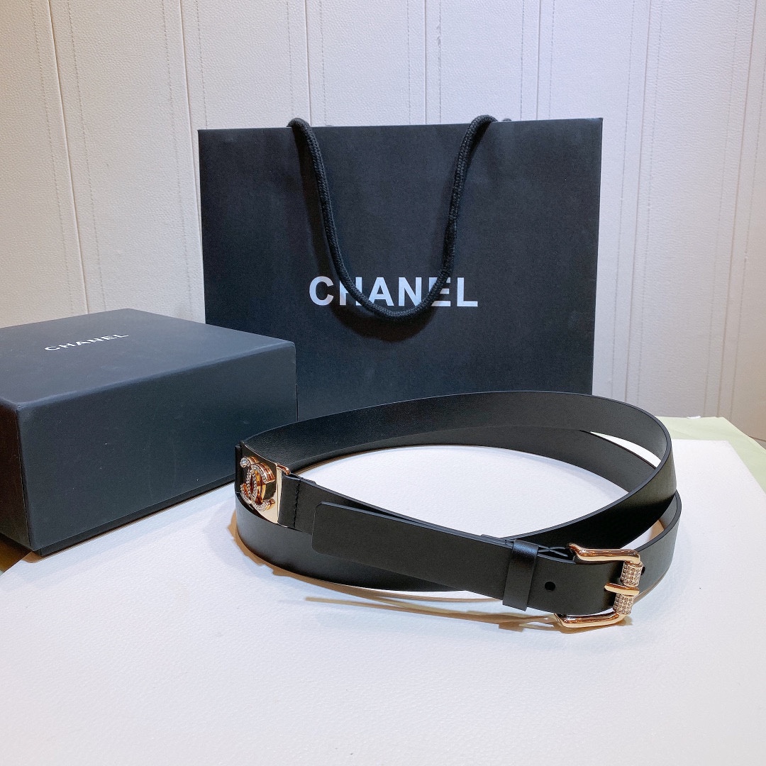  - hanel #本季新品 小牛皮、金色金属、银色金属与水钻，3.0mm精品 
码数s =155cm总