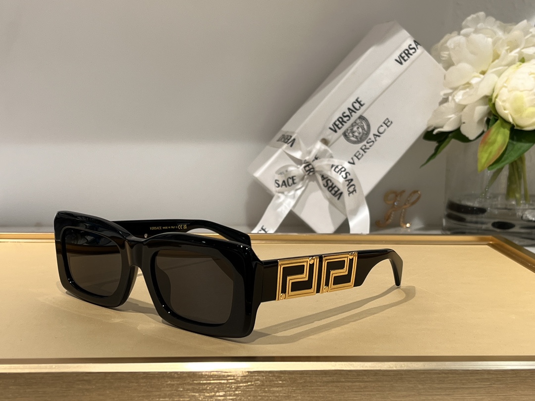  VERSAC*
MODEL：4444
SIZE：52口22-145
