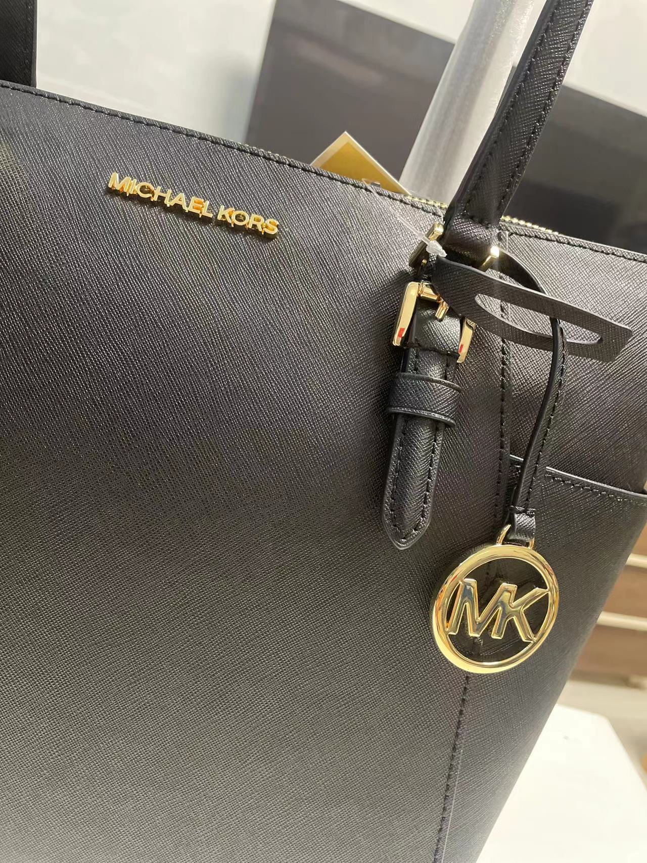 Michael Kors Mk 新款耳朵购物袋荔枝纹牛皮，托特包