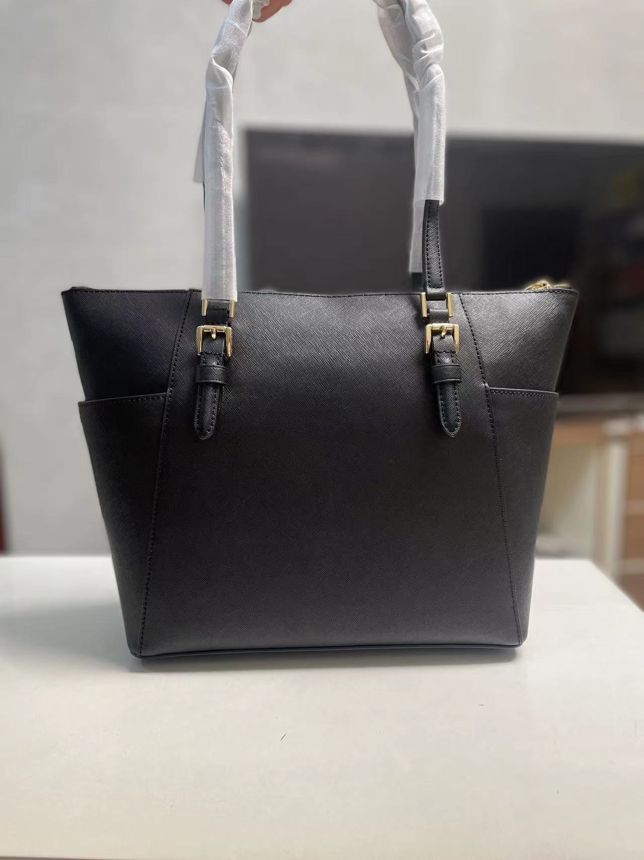 Michael Kors Mk 新款耳朵购物袋荔枝纹牛皮，托特包