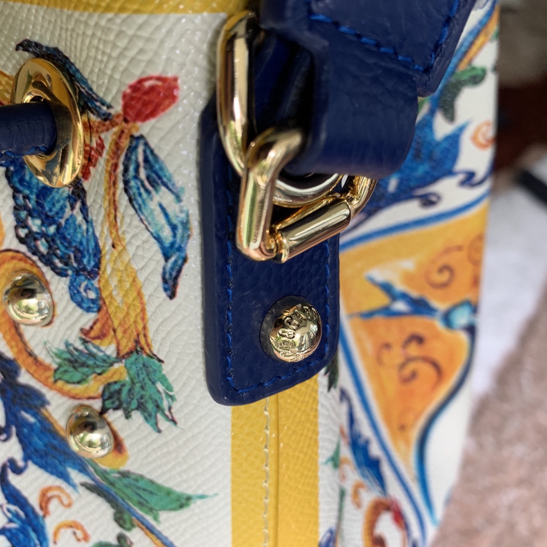 Prada Classic Handcrafted Luxury Leather Shoulder Bag Ref.80F28944 9
