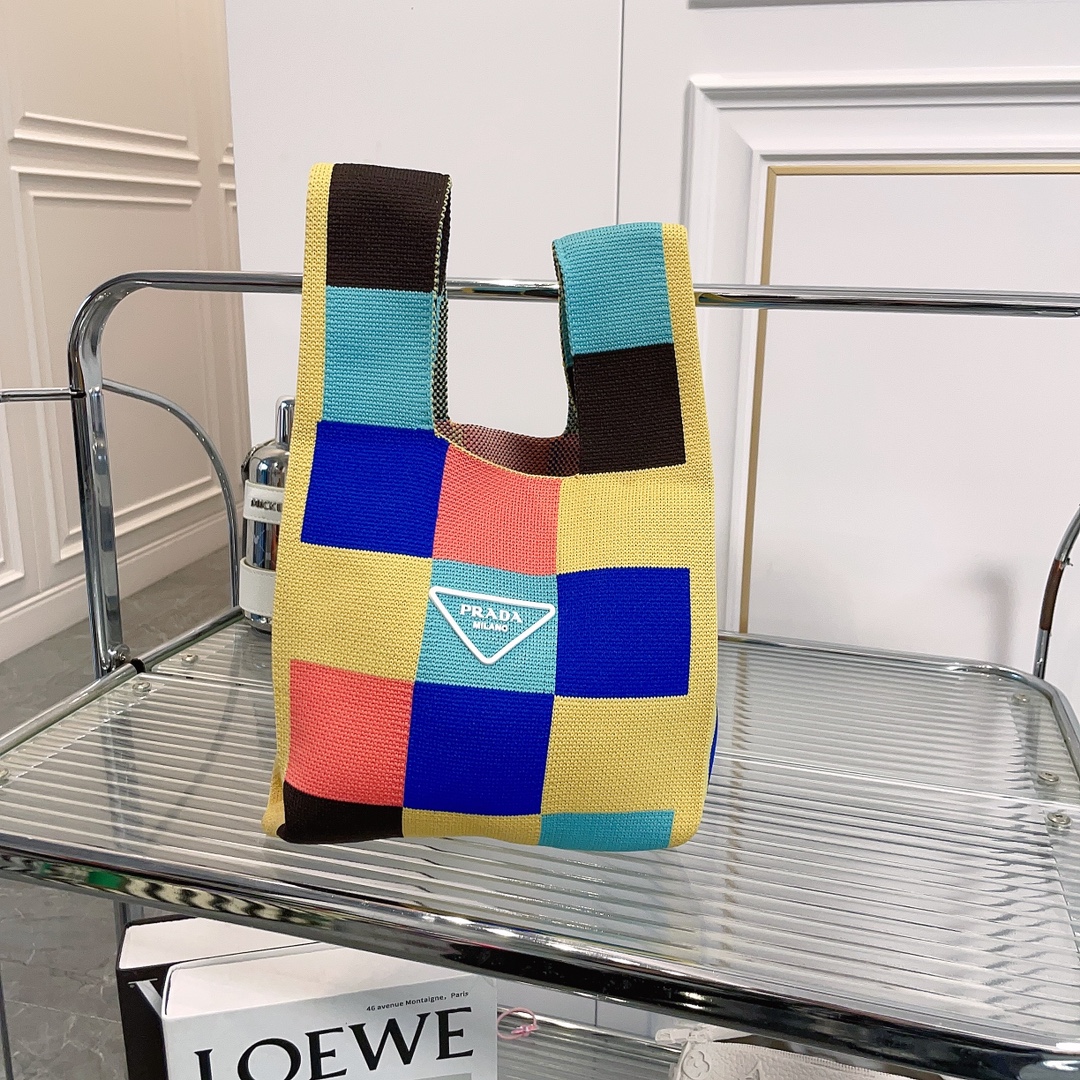 [Prada Hats]Equipped with dust bag Prada Prada Plaid Handbag Vest type carryin