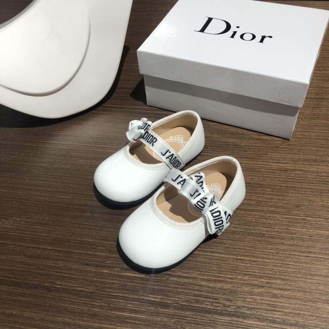 Dior Ballet Flats with Butterfly Detail, Elegant and Comfortable Princess Shoes