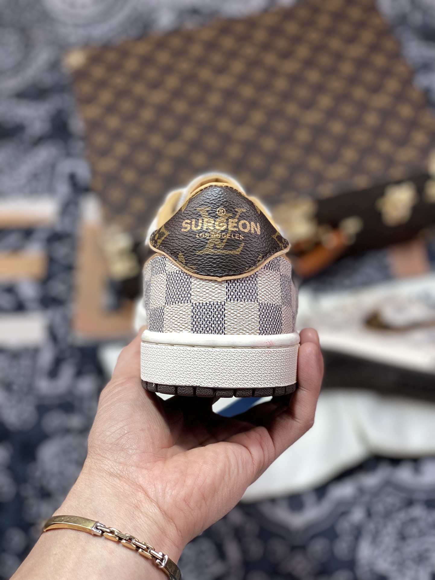 800 Louis Vuitton x Nike Air Jordan 1 Low OG Custom”Damier Azur/Brown/LV Monogram”AJ1乔丹一代DOOCKST2KXZJ72R