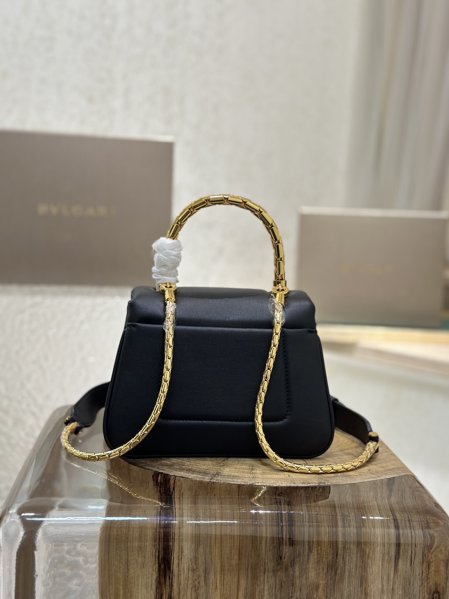 P2024 Cheap “Serpenti Reverse” Handbag with Classic Snake Features. - 图片 4