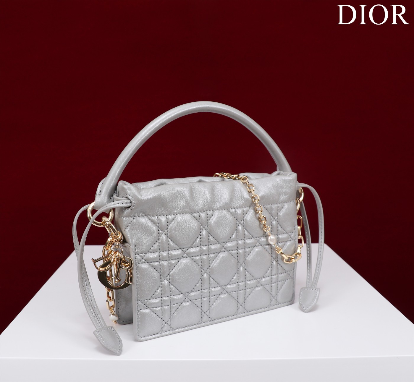 迪奥Dior顶级进口原厂羊皮小福袋新款LadyDior珍珠手拿斜挎包型号098183#羊皮Size19*