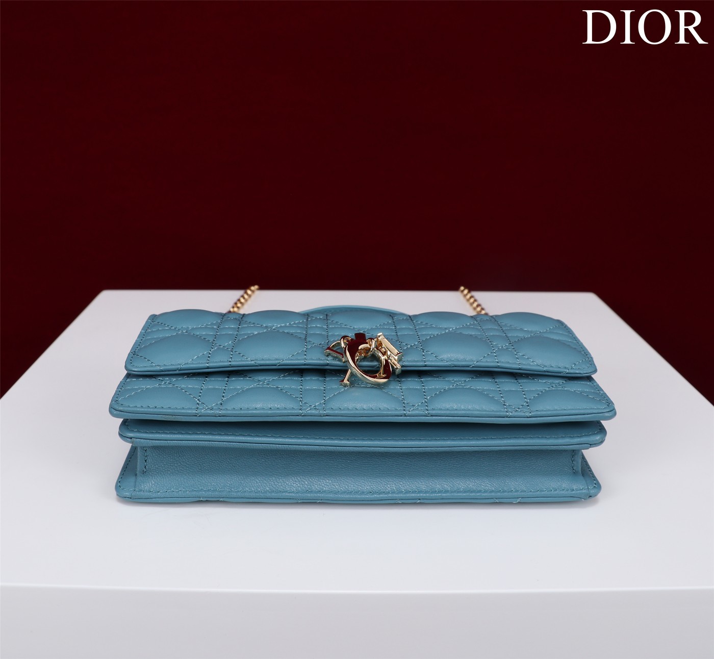 迪奥Dior顶级进口原厂羊皮链条包️️DIOR手袋于迪奥二零二三春夏成衣系列发布秀精彩亮相重新诠释迪奥别
