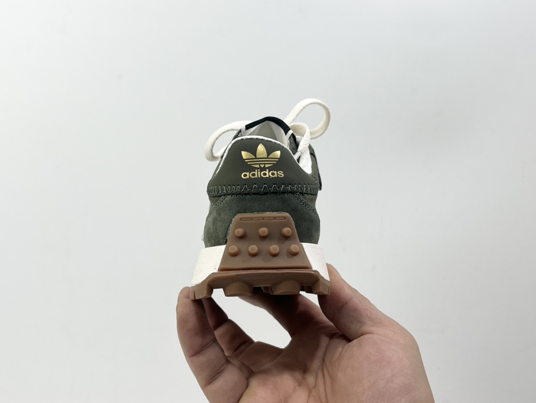 图片[3]-特价 阿迪儿童老爹运动鞋 尺码：26-37码 经典三条纹系列，阿甘款式复古百搭❤️ 魔术贴假鞋带设计，穿脱超方便✌🏻 耐磨防滑大底，脚感超赞👍🏻-选品中心