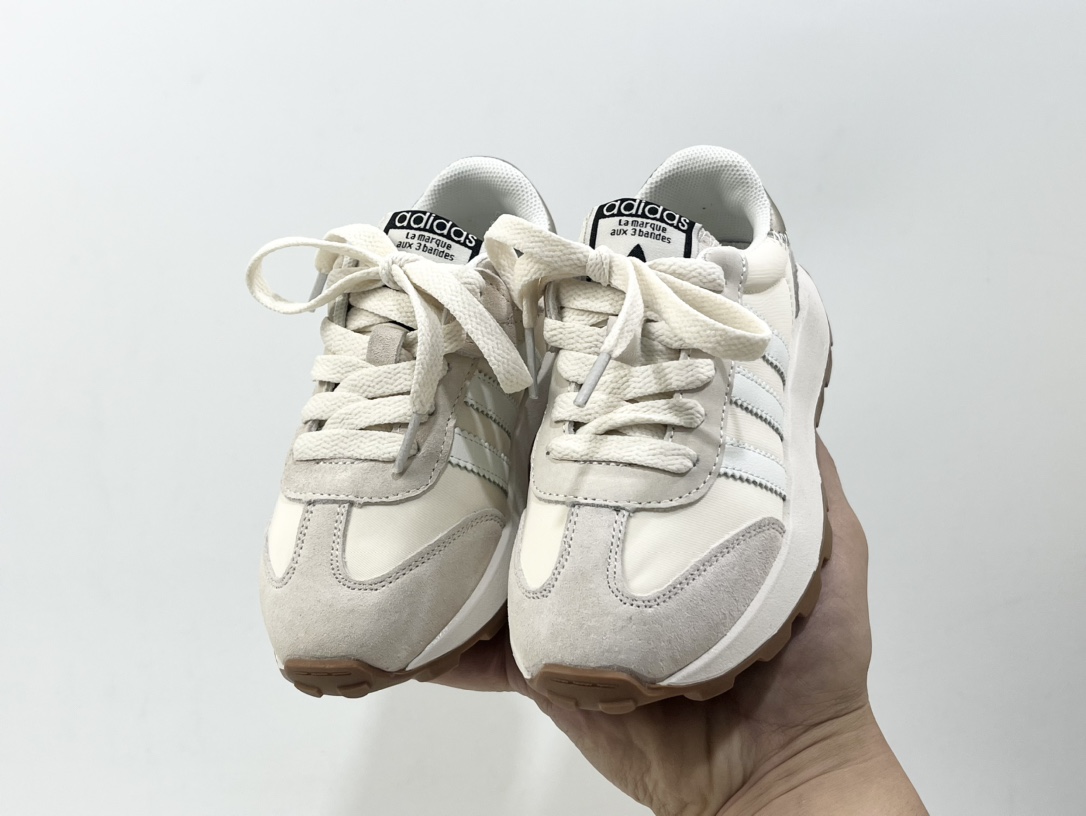 图片[9]-特价 阿迪儿童老爹运动鞋 尺码：26-37码 经典三条纹系列，阿甘款式复古百搭❤️ 魔术贴假鞋带设计，穿脱超方便✌🏻 耐磨防滑大底，脚感超赞👍🏻-选品中心
