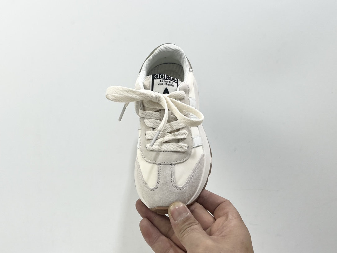 图片[6]-特价 阿迪儿童老爹运动鞋 尺码：26-37码 经典三条纹系列，阿甘款式复古百搭❤️ 魔术贴假鞋带设计，穿脱超方便✌🏻 耐磨防滑大底，脚感超赞👍🏻-选品中心