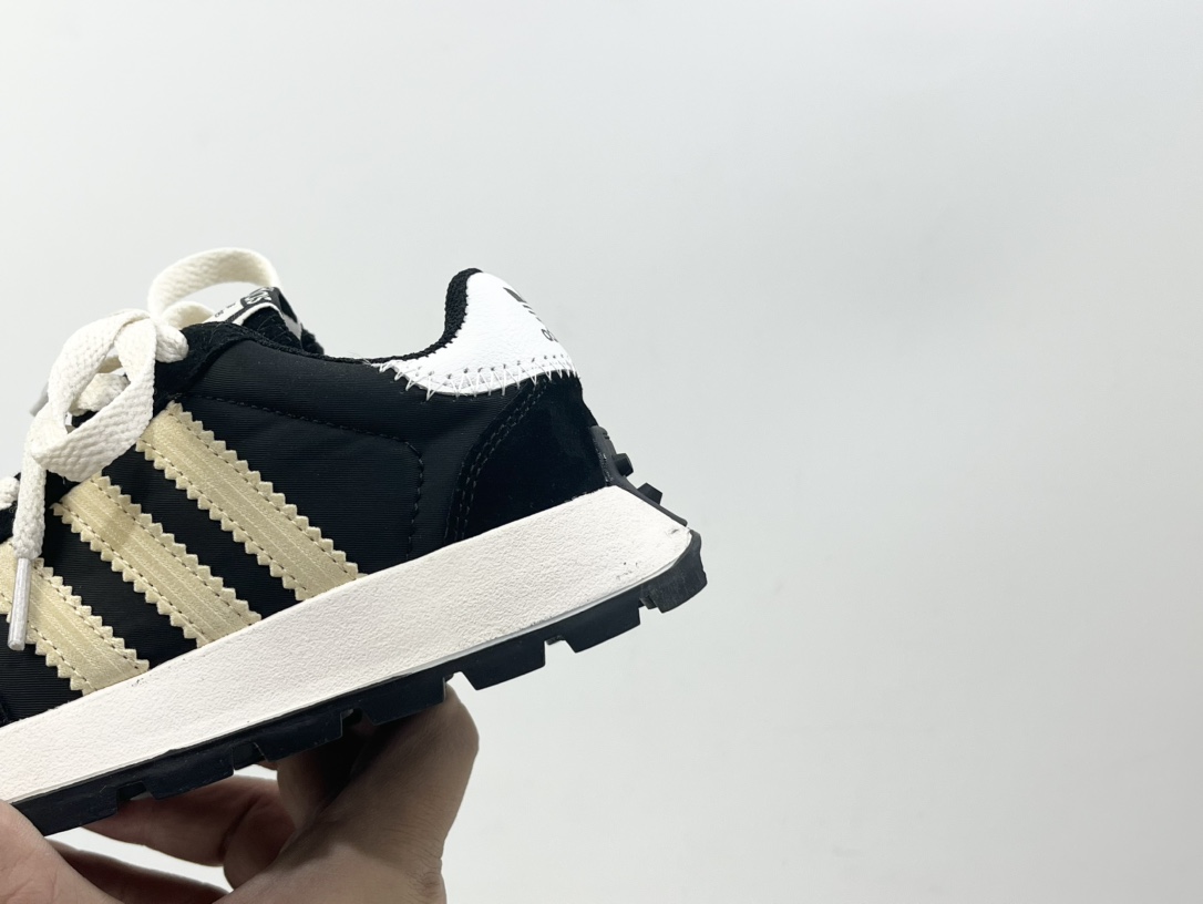 图片[7]-特价 阿迪儿童老爹运动鞋 尺码：26-37码 经典三条纹系列，阿甘款式复古百搭❤️ 魔术贴假鞋带设计，穿脱超方便✌🏻 耐磨防滑大底，脚感超赞👍🏻-选品中心