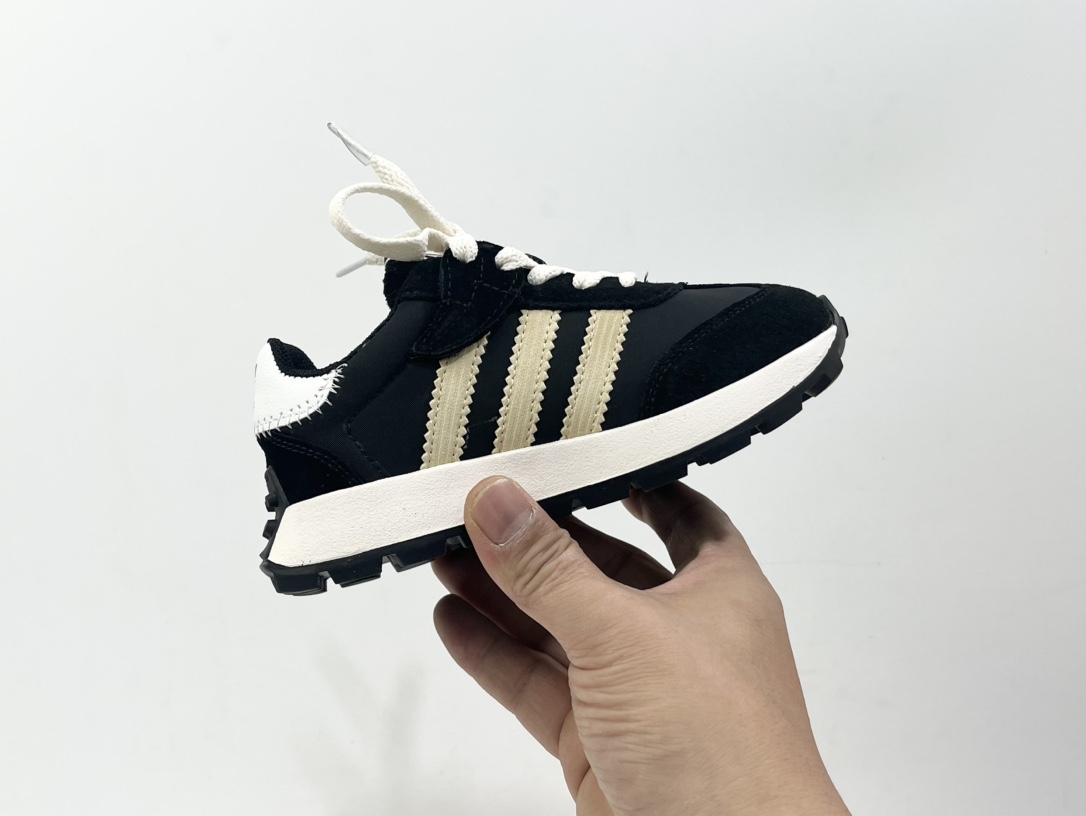 图片[5]-特价 阿迪儿童老爹运动鞋 尺码：26-37码 经典三条纹系列，阿甘款式复古百搭❤️ 魔术贴假鞋带设计，穿脱超方便✌🏻 耐磨防滑大底，脚感超赞👍🏻-选品中心