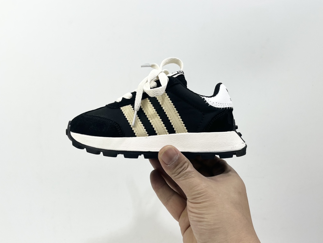 图片[2]-特价 阿迪儿童老爹运动鞋 尺码：26-37码 经典三条纹系列，阿甘款式复古百搭❤️ 魔术贴假鞋带设计，穿脱超方便✌🏻 耐磨防滑大底，脚感超赞👍🏻-选品中心