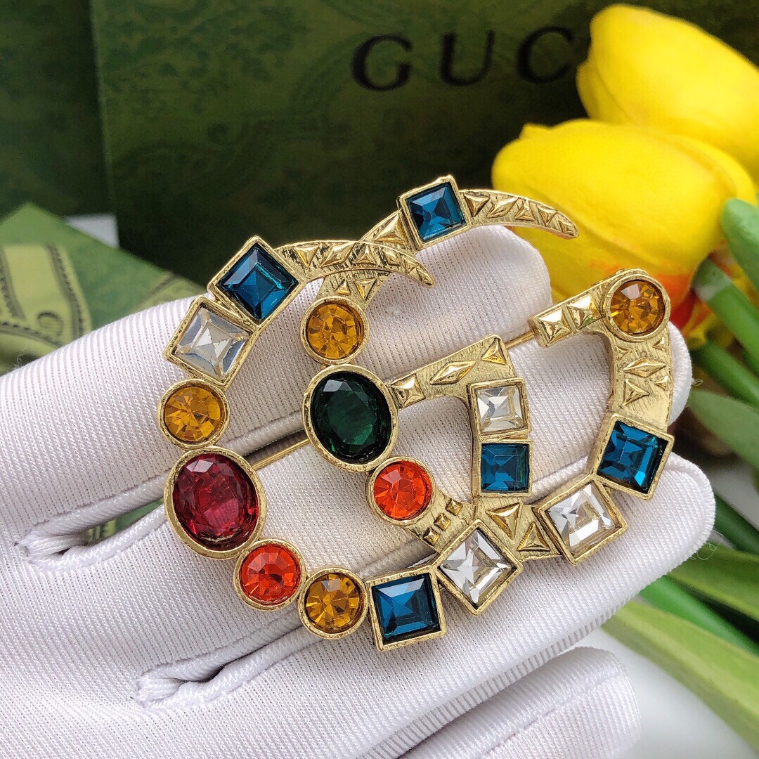 编号GXZ0017
Gucci古驰新款彩钻胸针🌈