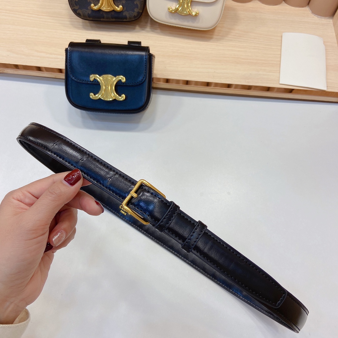 赛琳CELINE腰包款TRIOMHE