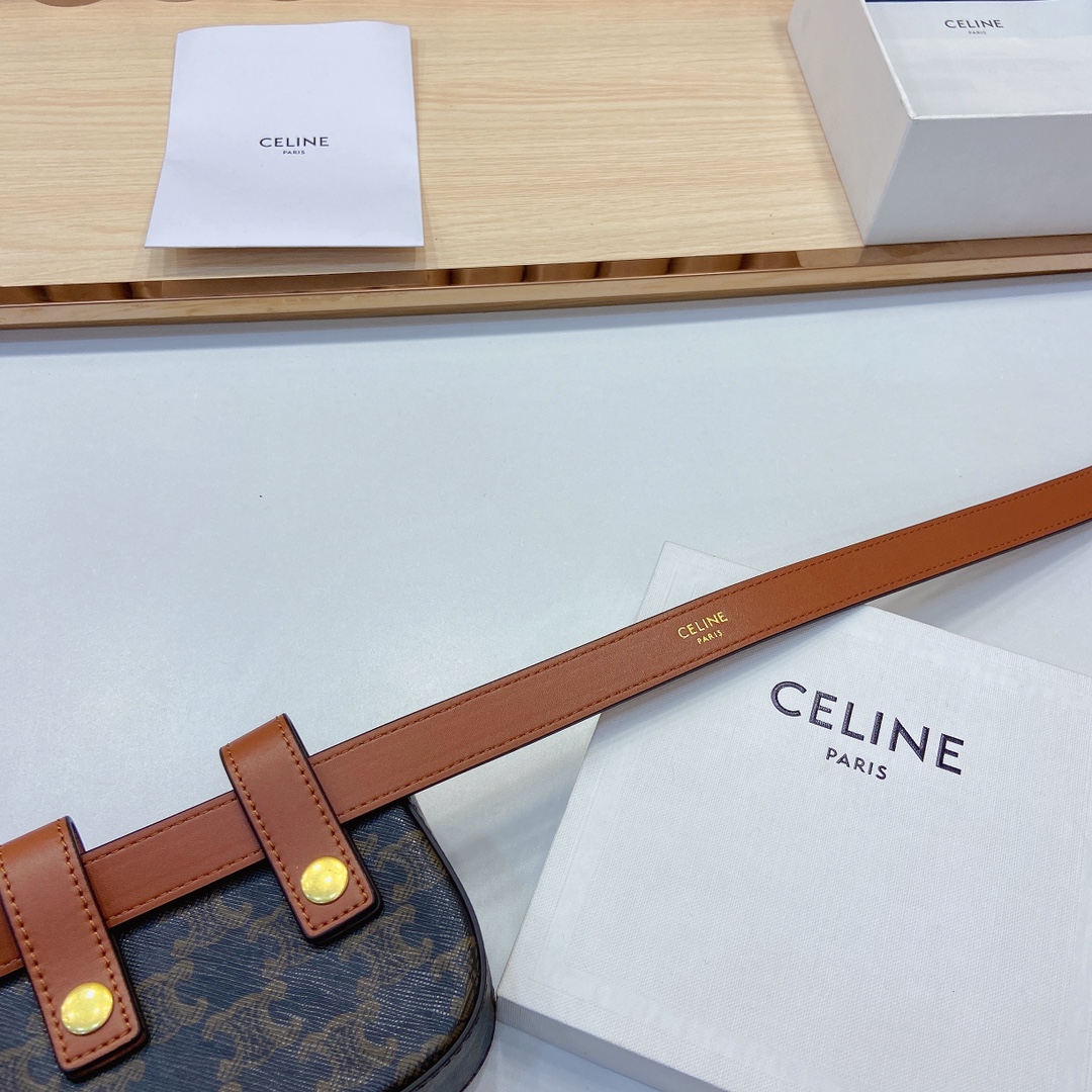 赛琳CELINE腰包款TRIOMHE