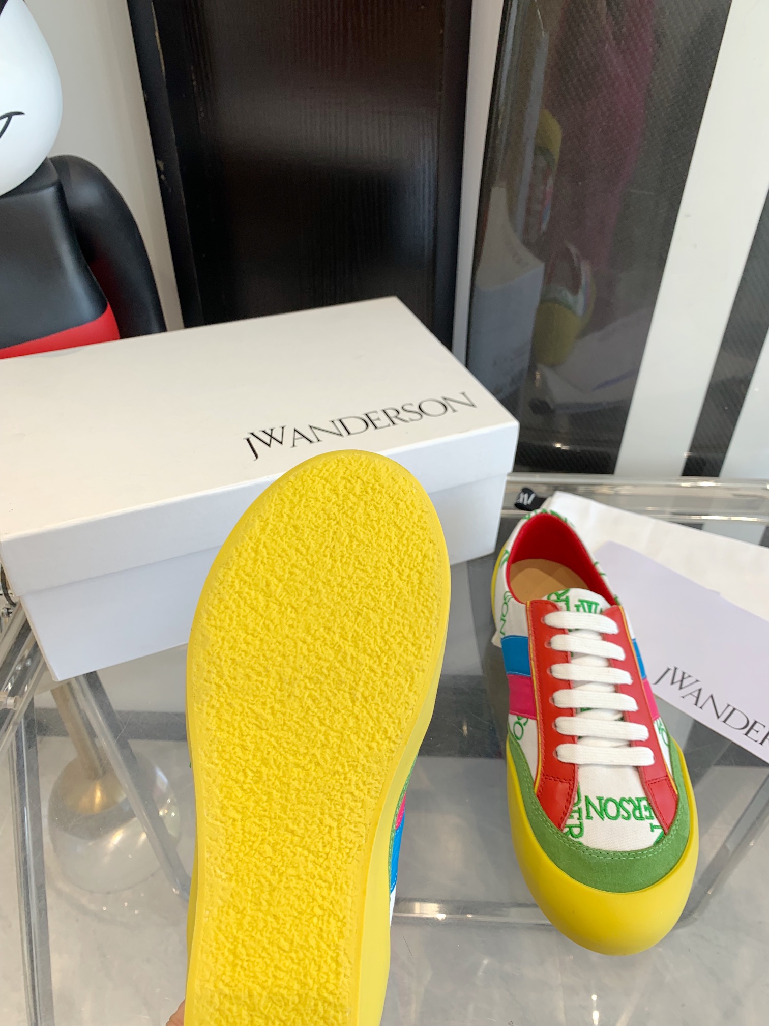 Embroidered Plastered Couples’ Recreational Shoes by Jw Anderson: Top Editions, Unisex Sizes. - 图片 6
