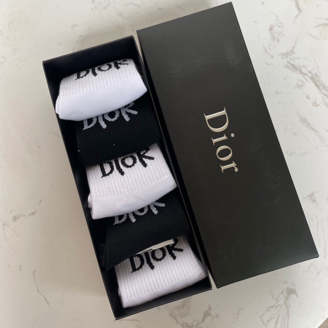 Dior迪奥️D家新品女款短筒袜子️