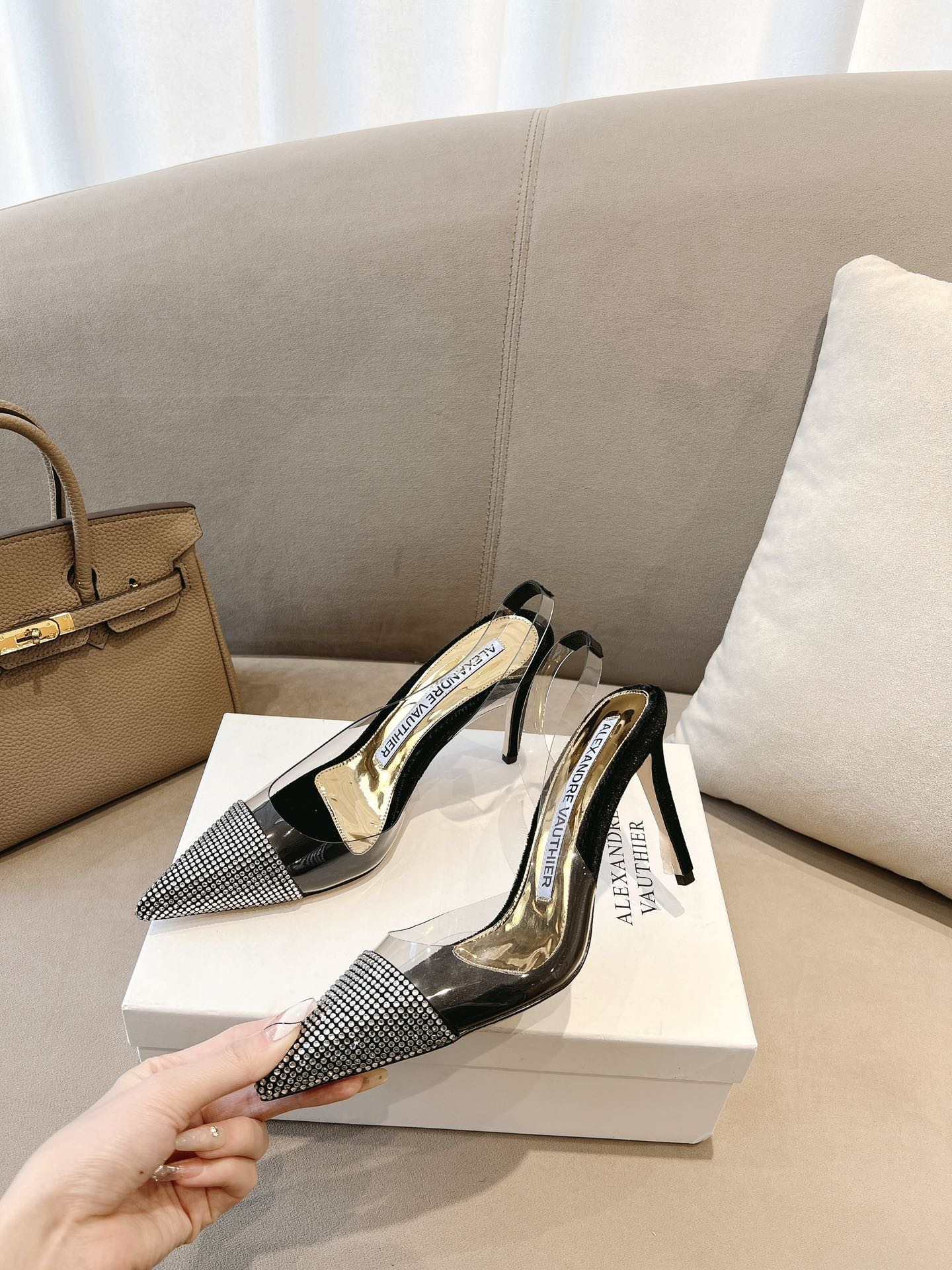 2021-2023 Crystal Sole Water-Drive Shoes with Hot Diamond Mix - 图片 4