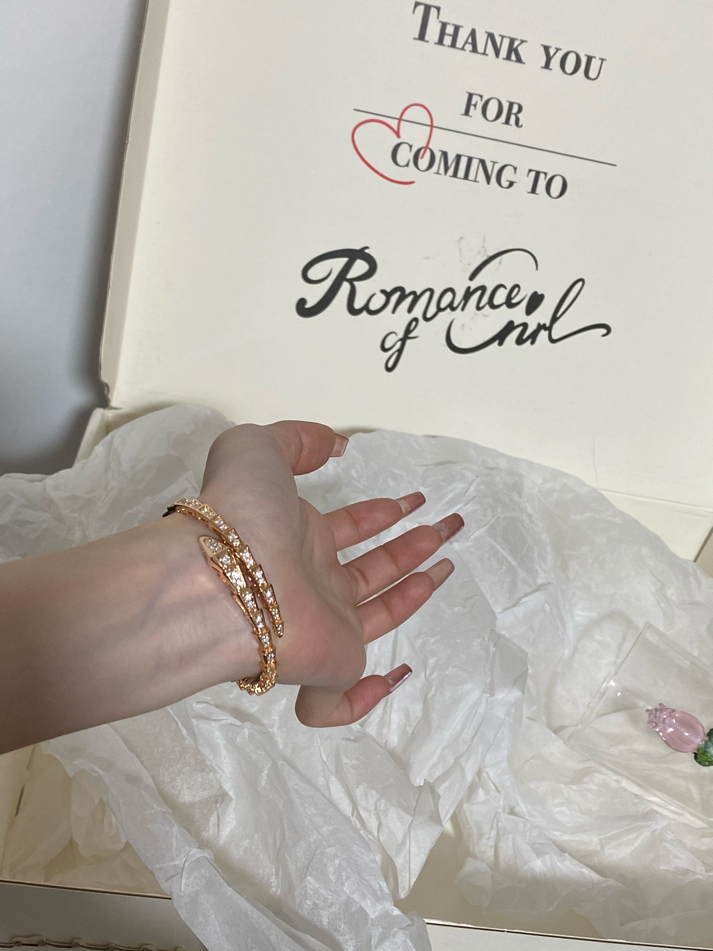 NO:635321,BV rose gold elastic snake bracelet, smart and charming, real pictures 88380,,bottega veneta,bracelet,cardia high-end jewelry19860909Bv玫瑰金弹力蛇手镯 灵动又妩媚 图片实拍 88380,,bottega veneta,bracelet,卡迪亚高端饰品,Jewelry