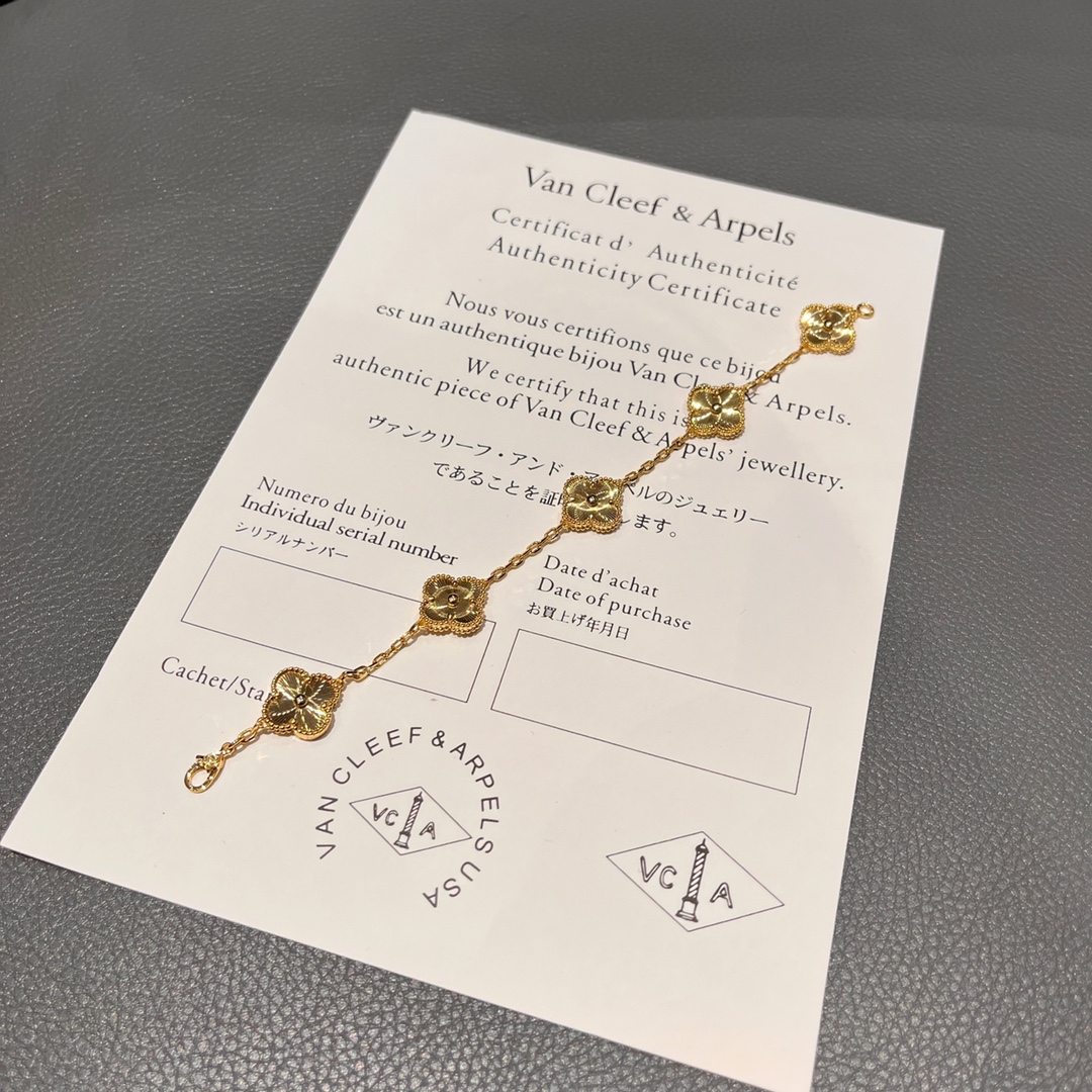 China Replica VCA Jewelry VCAES0403-577