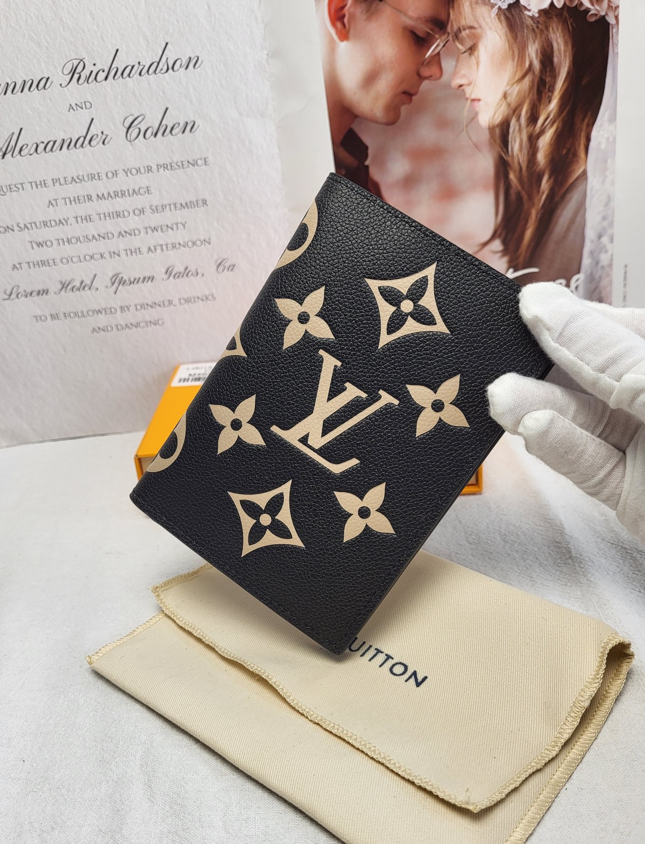 Close-up of the leather texture