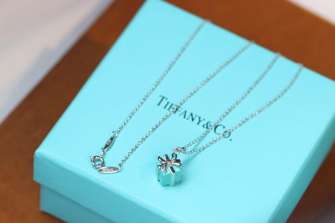 Tiffany & Co. 蒂芙尼 Tiffany&Co.礼盒物项链
