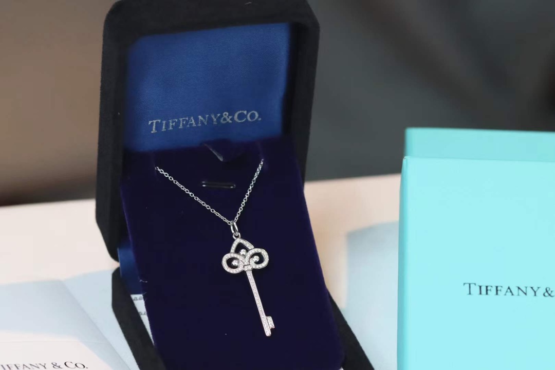 Tiffany & Co. 蒂芙尼Tiffany&Co.鸢尾花 钥匙项链