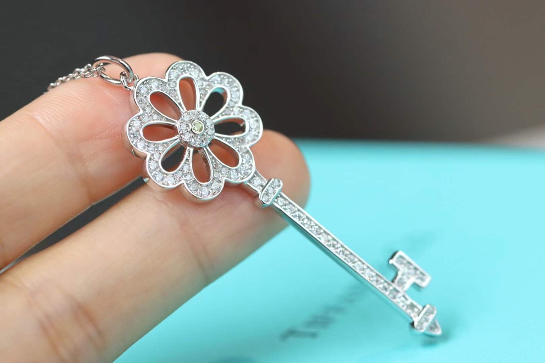 Tiffany & Co. 蒂芙尼Tiffany&Co.雏菊花钥匙项链