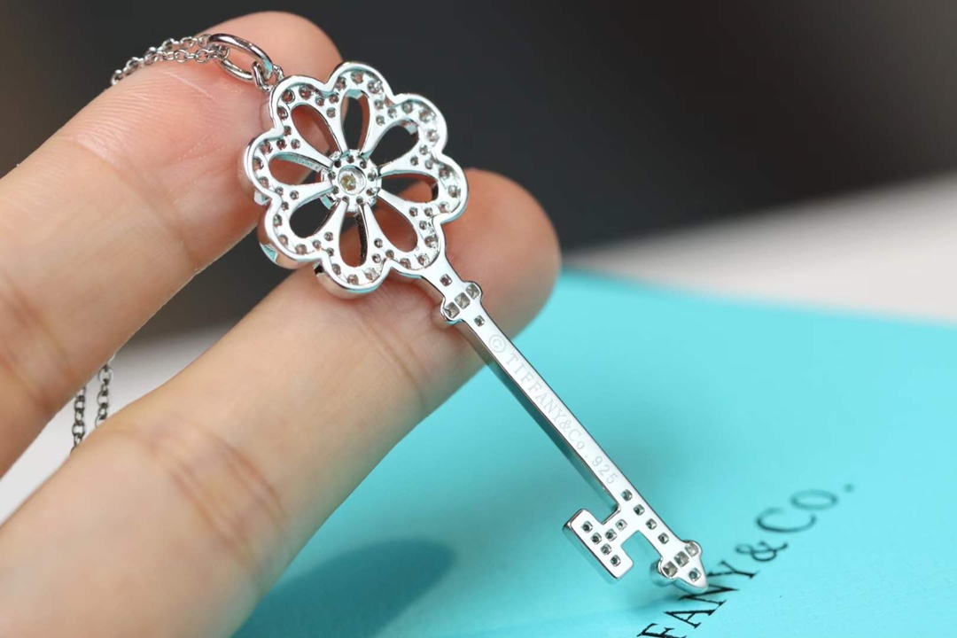 Tiffany & Co. 蒂芙尼Tiffany&Co.雏花菊钥匙项链