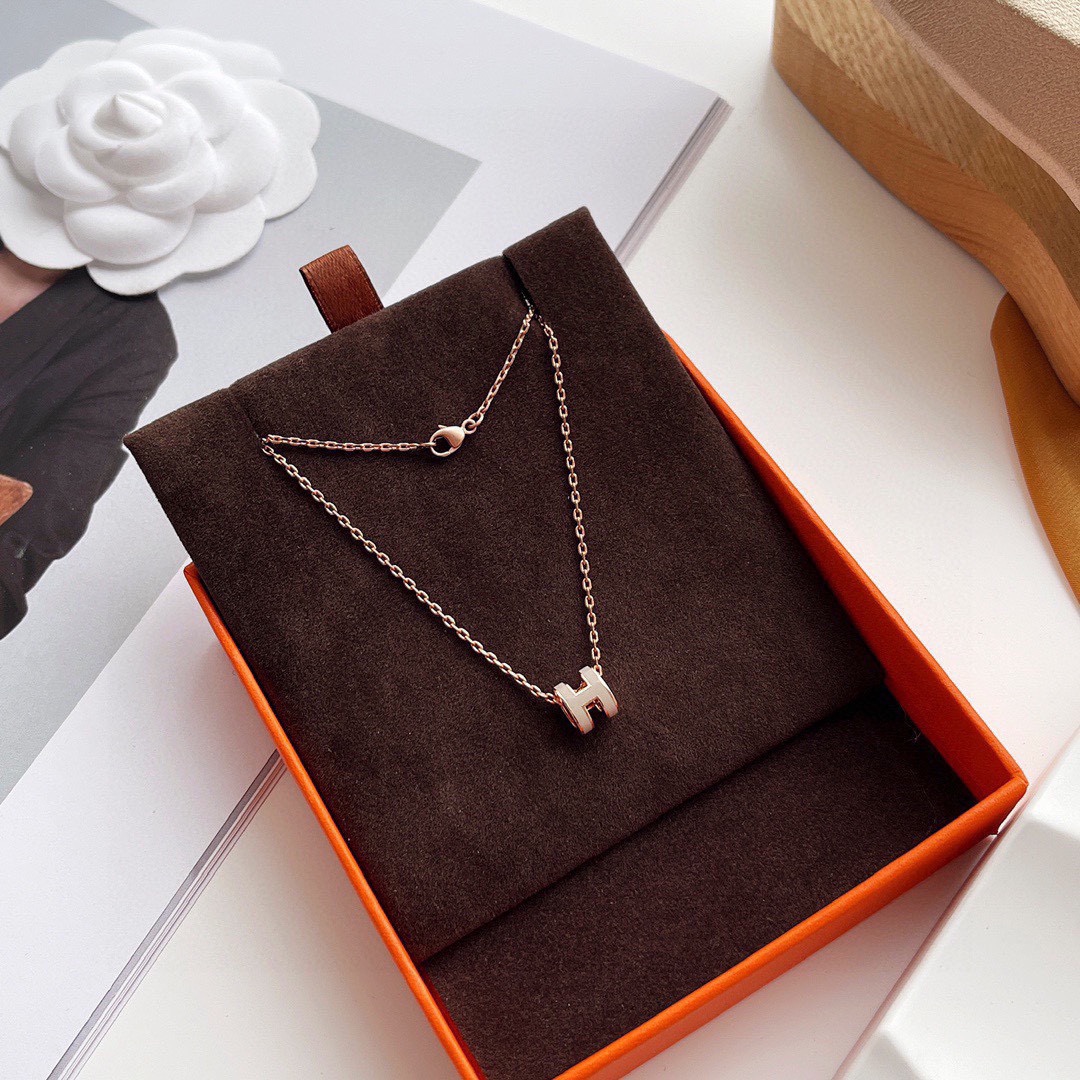 Hermes Good
 Jewelry Necklaces & Pendants Milk Tea Color Rose Gold Mini