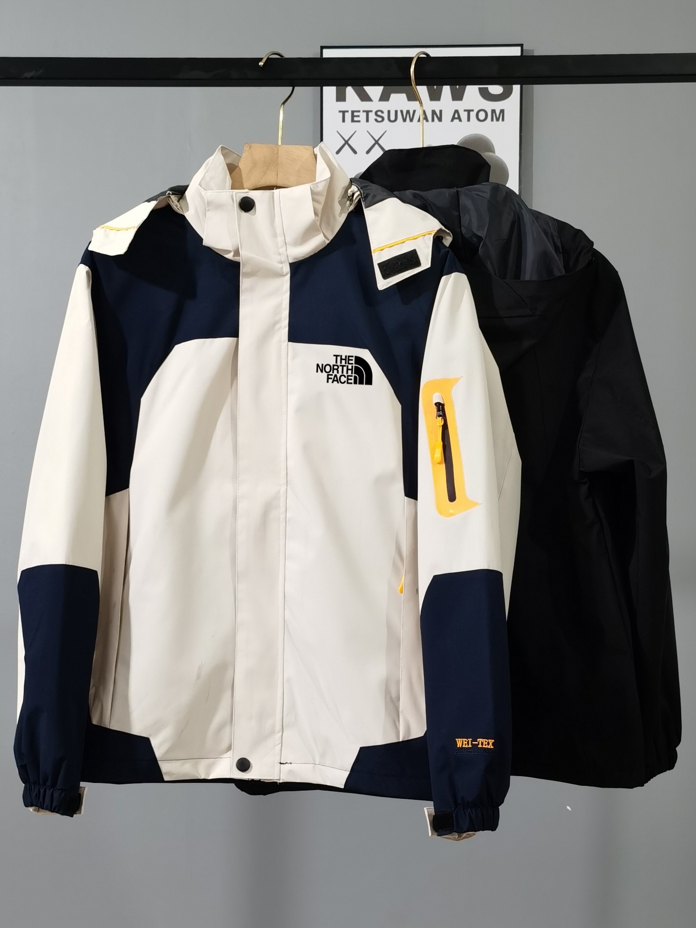 [The North Face Women