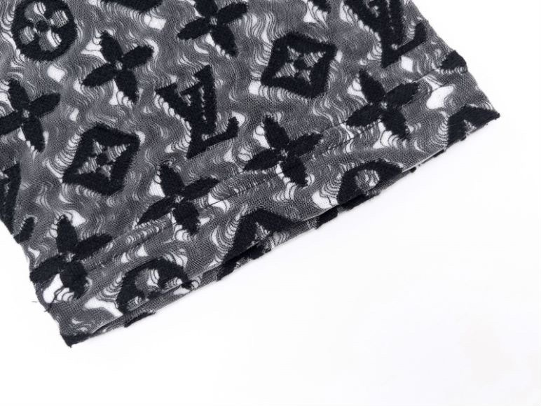 LV Monogram 叠搭网格满印短袖T恤