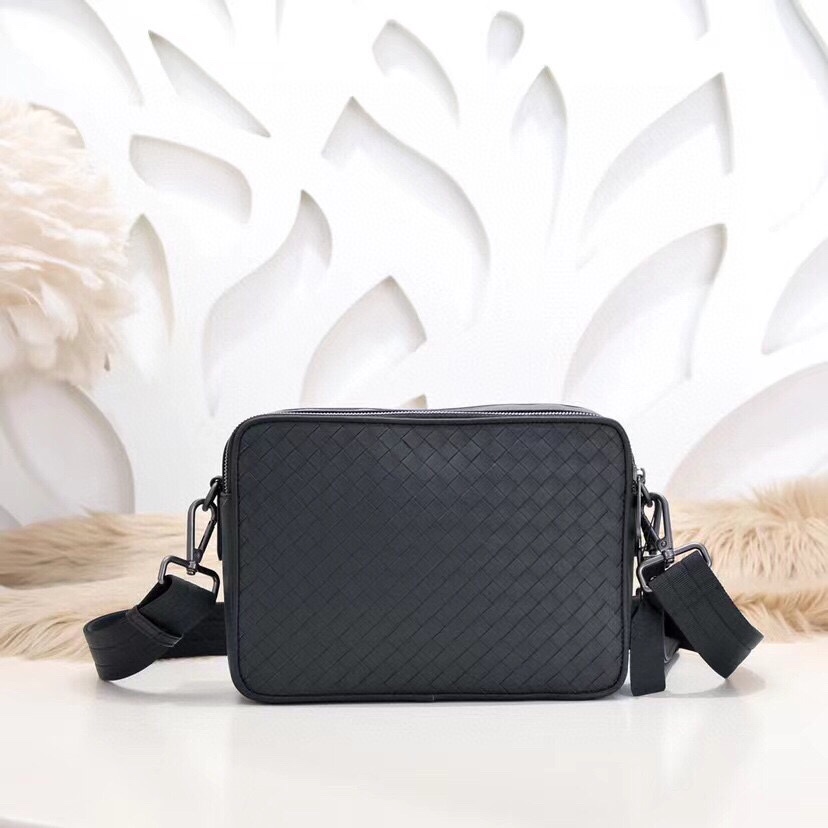 Bottega Veneta Luxury Handbag Collection 3