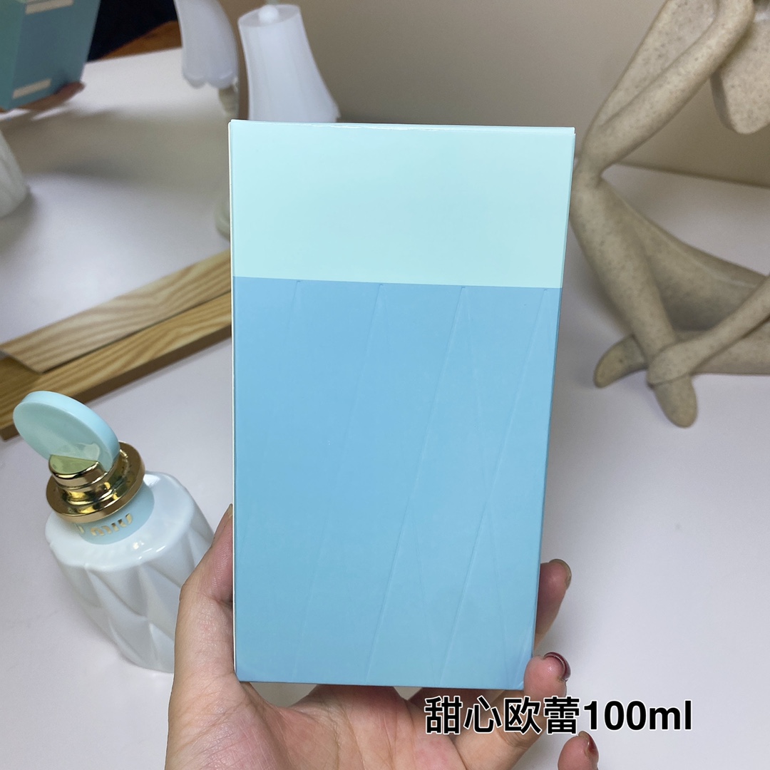 💰90包邮  miumiu/缪缪甜心欧蕾女士(芒果椰奶)100ml
杨枝甘露
前调：汁香浓郁的芒果
中调：娇美中国桂花
后调：丝滑椰奶