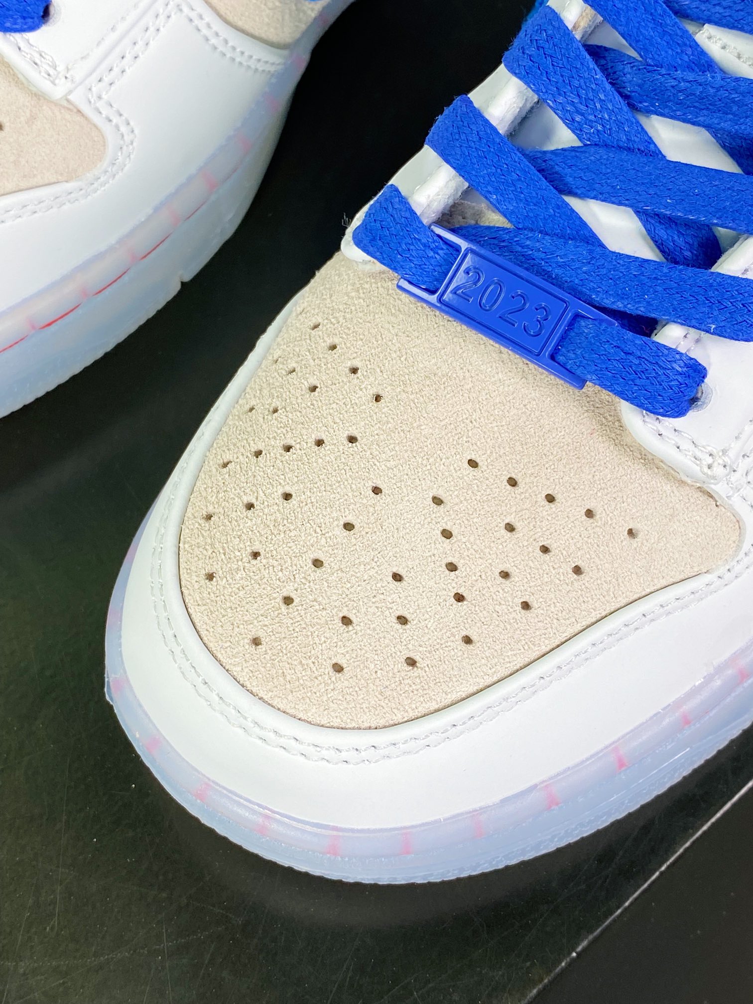 220 SB Dunk Low”Year of the Rabbit”扣篮系列低帮休闲运动滑板板鞋DR5688-100