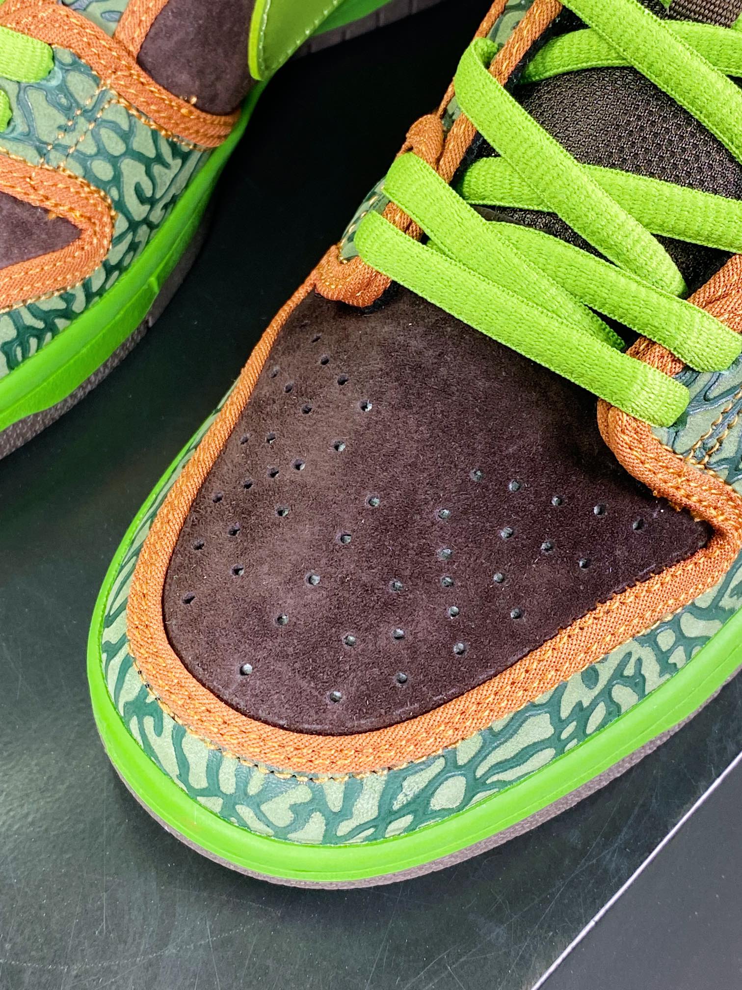 300 SB Dunk Low''De La Soul'' 扣篮系列低帮休闲运动滑板板鞋FD4203-111