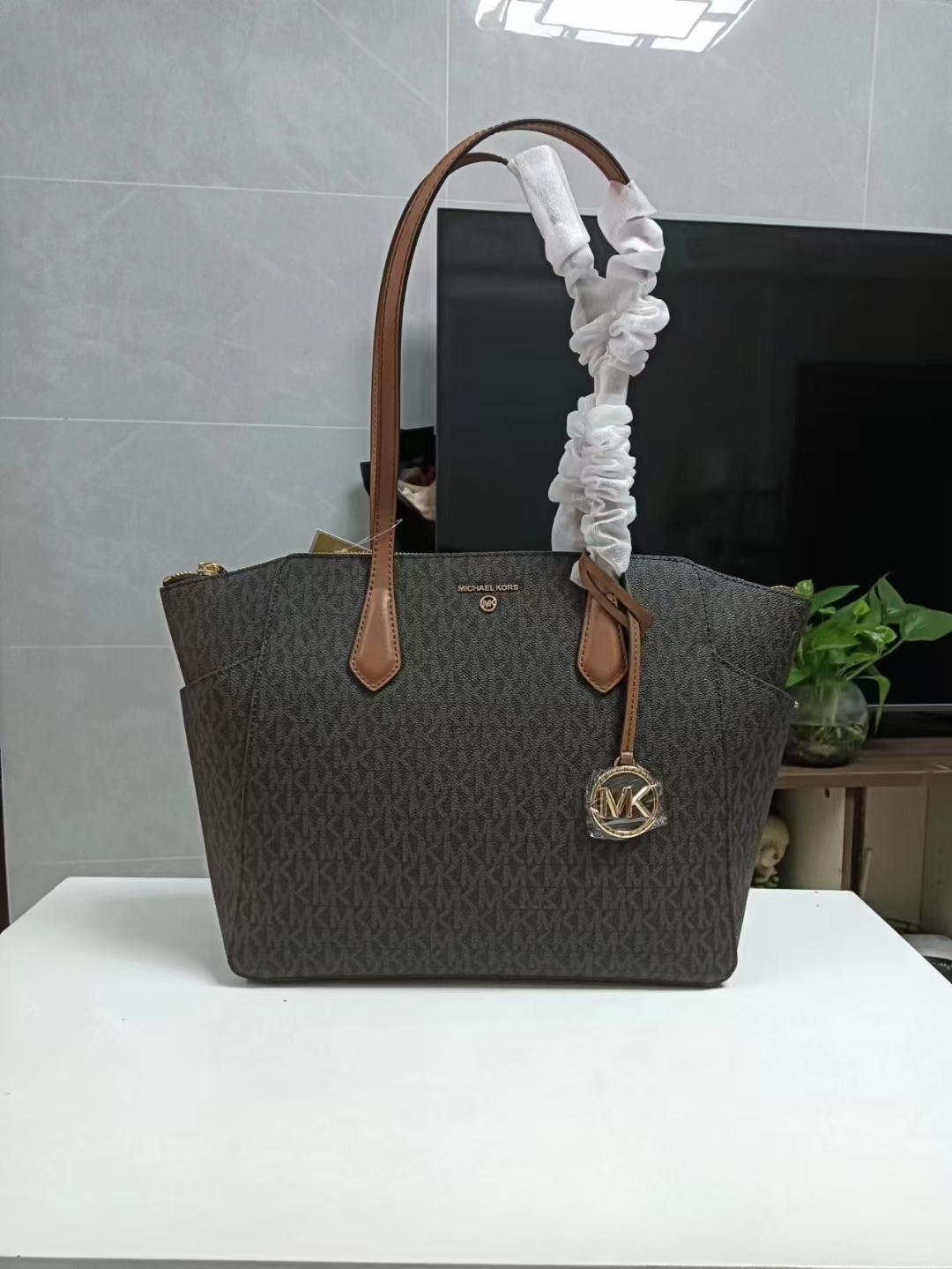 Michael Kors MK、 新款耳朵购物袋