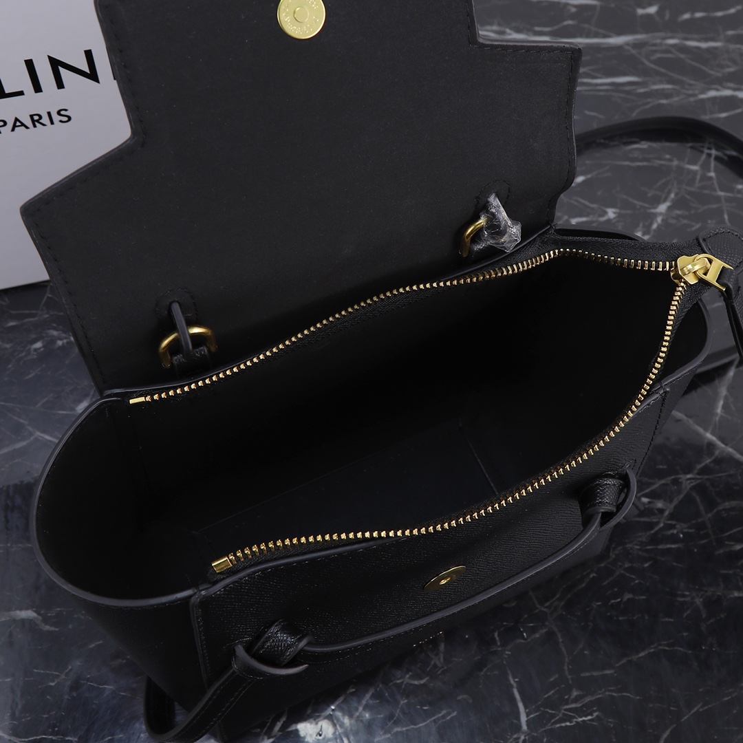 黑色配盒子！Celine鲶鱼包一直是热门包款，也是Celine的经典之作飞吻R简约大气，自重轻，无论是斜