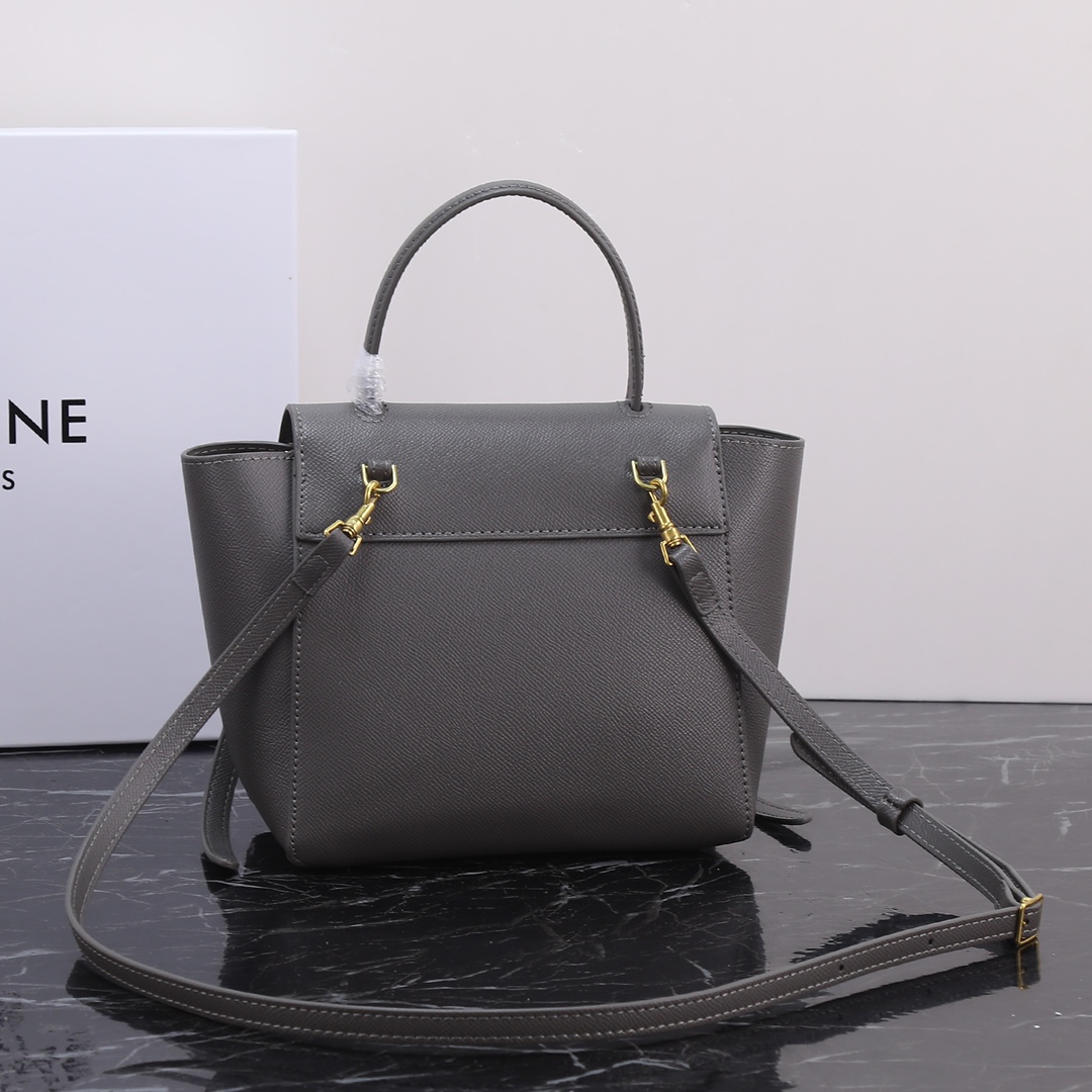 大象灰配盒子！Celine鲶鱼包一直是热门包款，也是Celine的经典之作飞吻R简约大气，自重轻，无论是