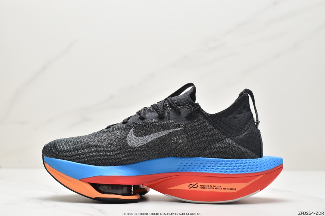 280 新品发布 Nike Air Zoom Alphafly NEXT整体采用前作的设计语言DV9422-140