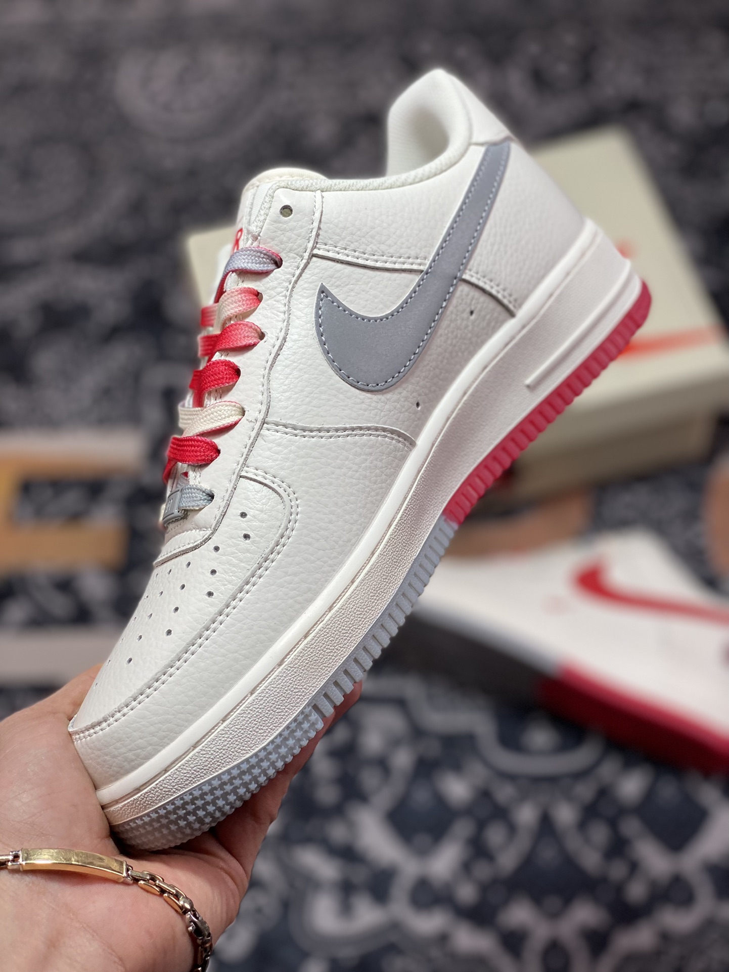 260 Nike Air Force 1’07 QS”Sail/Grey/Red/Toronto Raptors”空军一号CH2608-216