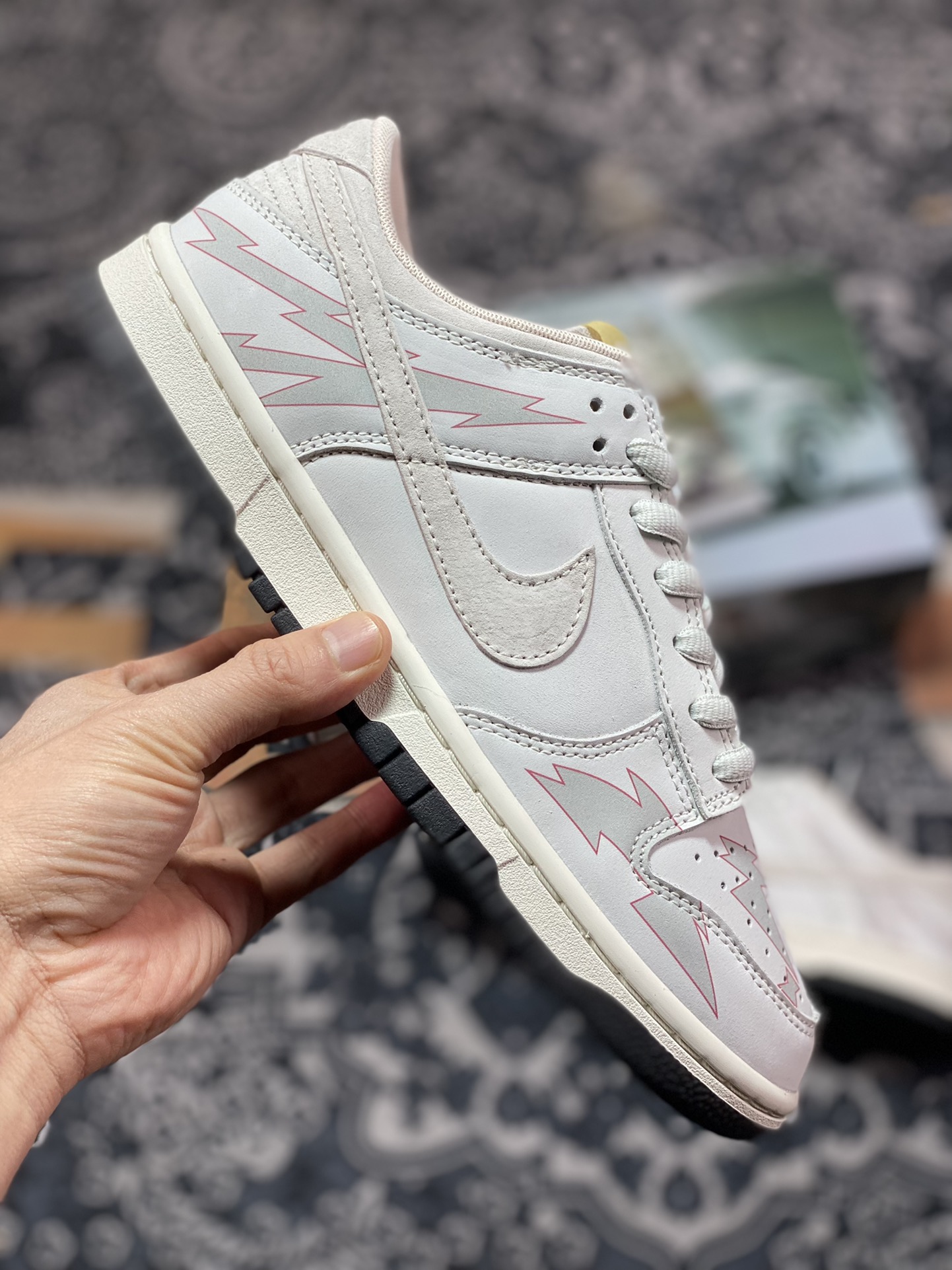 360 原装级别 Otomo Katsuhiro x Nike SB Dunk Low ”Steamboy OST” YZ1391-888