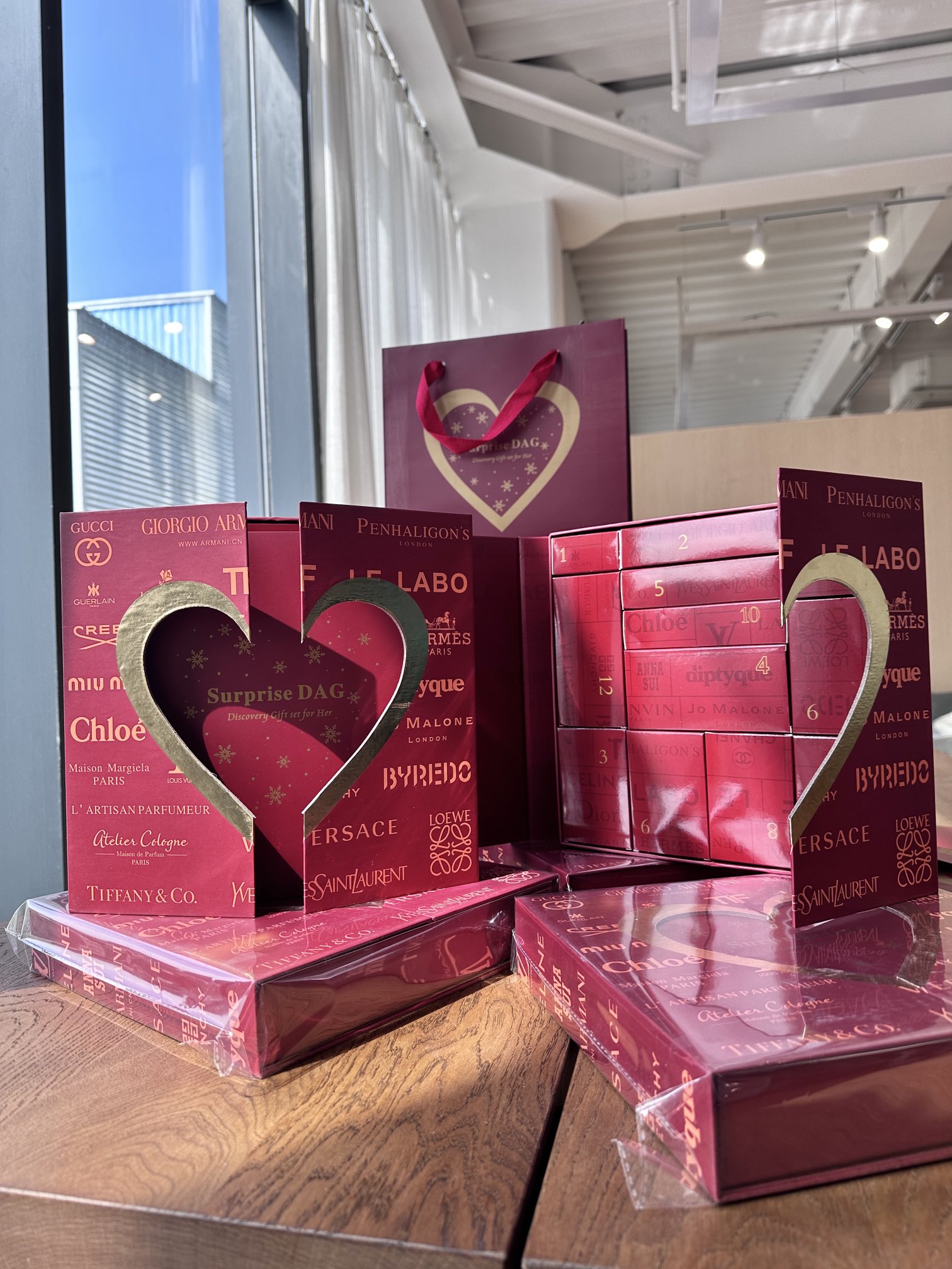 Valentine’s Day Limited Edition: Miniature Fragrance Discovery Set - Comprehensive 2