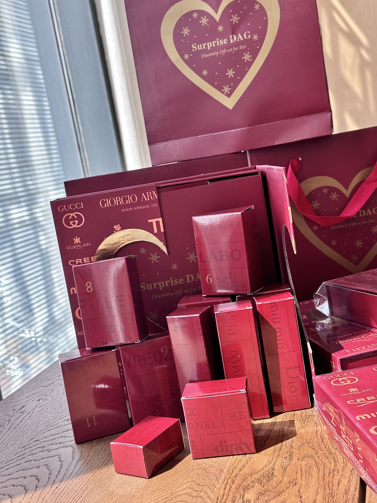 Valentine’s Day Limited Edition: Miniature Fragrance Discovery Set - Comprehensive 6
