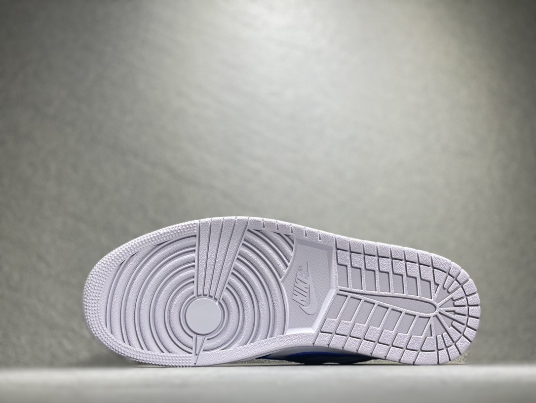 420 Nike Air Jordan 1 high aj1高帮 白灰蓝 男子篮球鞋  DZ5485-410